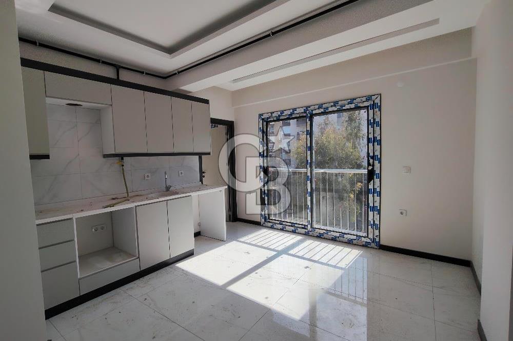 BORNOVA ÖZKANLAR'DA KİRALIK SIFIR 2+1 DAİRE