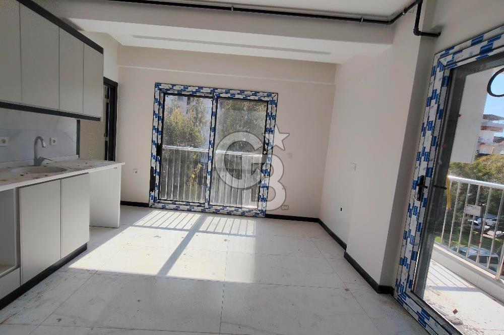 BORNOVA ÖZKANLAR'DA KİRALIK SIFIR 2+1 DAİRE