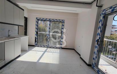 BORNOVA ÖZKANLAR'DA KİRALIK SIFIR 2+1 DAİRE