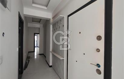 BORNOVA ÖZKANLAR'DA KİRALIK SIFIR 2+1 DAİRE