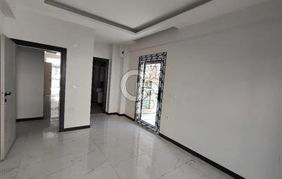 BORNOVA ÖZKANLAR'DA KİRALIK SIFIR 2+1 DAİRE