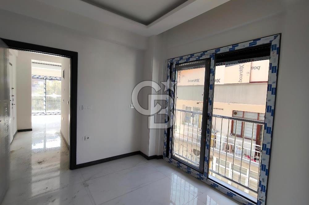 BORNOVA ÖZKANLAR'DA KİRALIK SIFIR 2+1 DAİRE