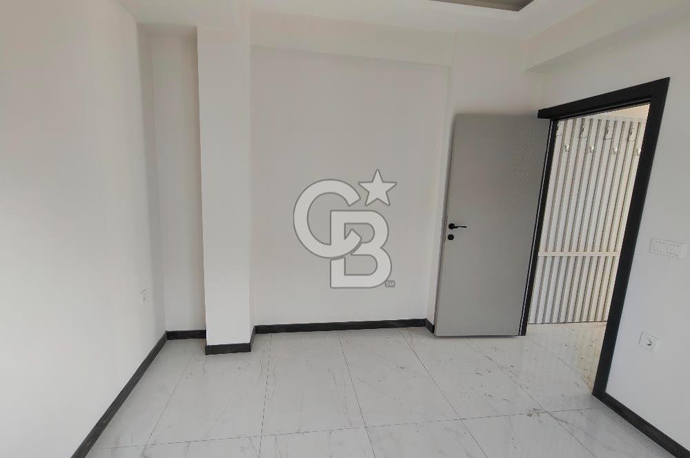 BORNOVA ÖZKANLAR'DA KİRALIK SIFIR 2+1 DAİRE