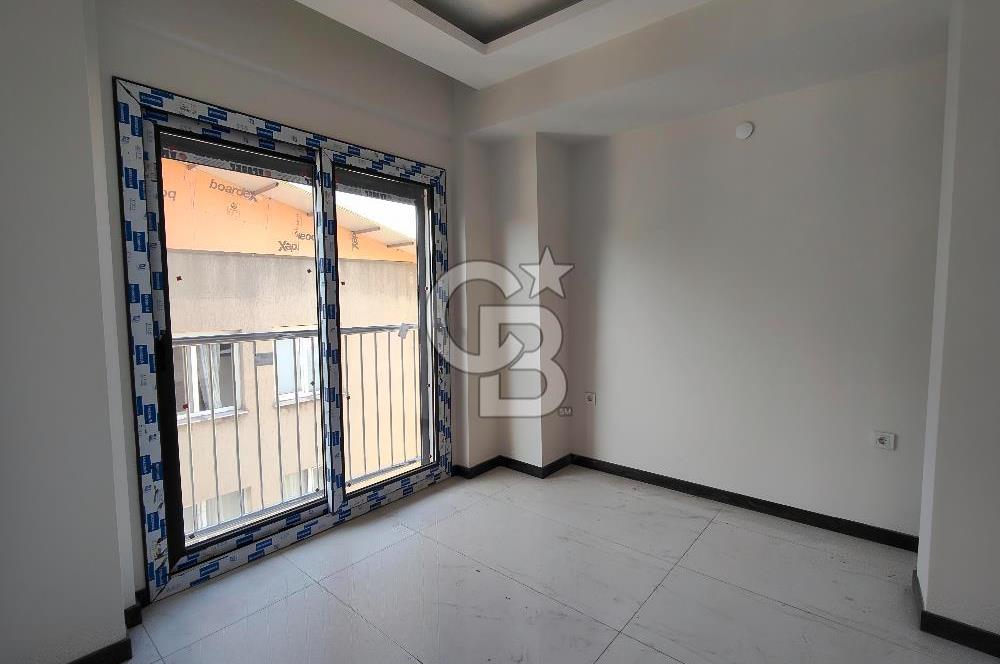 BORNOVA ÖZKANLAR'DA KİRALIK SIFIR 2+1 DAİRE