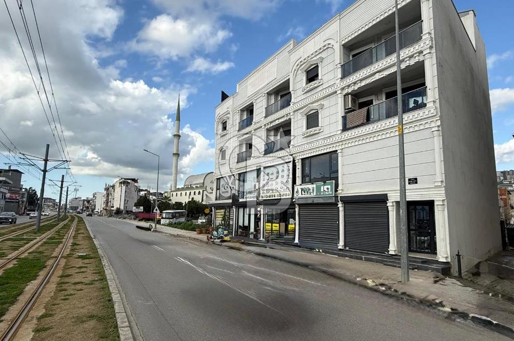 ÇİĞLİ ATASANAYİ TRAMVAY DURAĞI EŞYALI 1+1 KİRALIK DAİRE