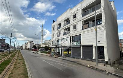 ÇİĞLİ ATASANAYİ TRAMVAY DURAĞI EŞYALI 1+1 KİRALIK DAİRE