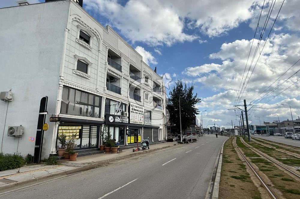 ÇİĞLİ ATASANAYİ TRAMVAY DURAĞI EŞYALI 1+1 KİRALIK DAİRE