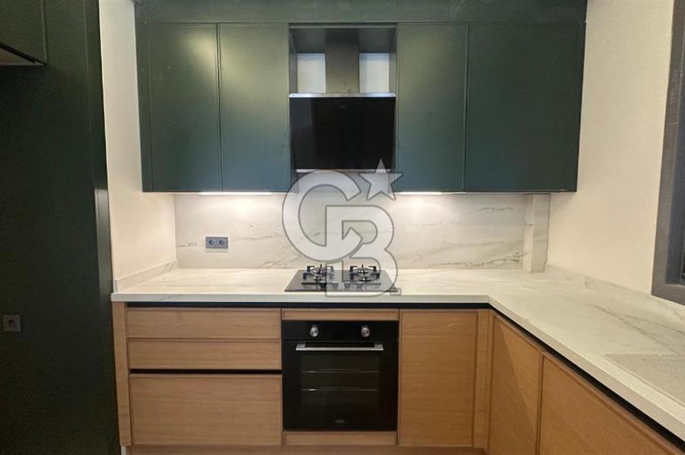 FENERBAHÇE KALAMIŞ'TA BAĞDAT CADDESİNE 3. BİNA 135M2 3+1 DAİRE