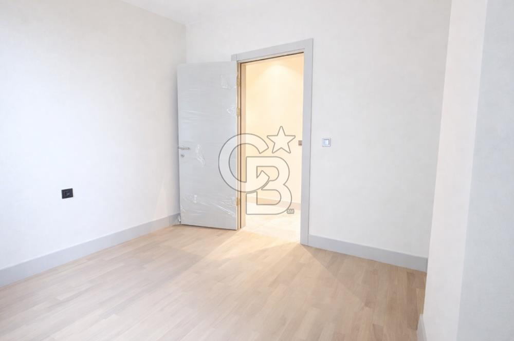 FENERBAHÇE KALAMIŞ'TA BAĞDAT CADDESİNE 3. BİNA 135M2 3+1 DAİRE