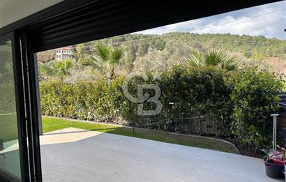 Urla Çeşmealtı Bölgesinde Satılık Yüzme Havuzlu Lüks Villa