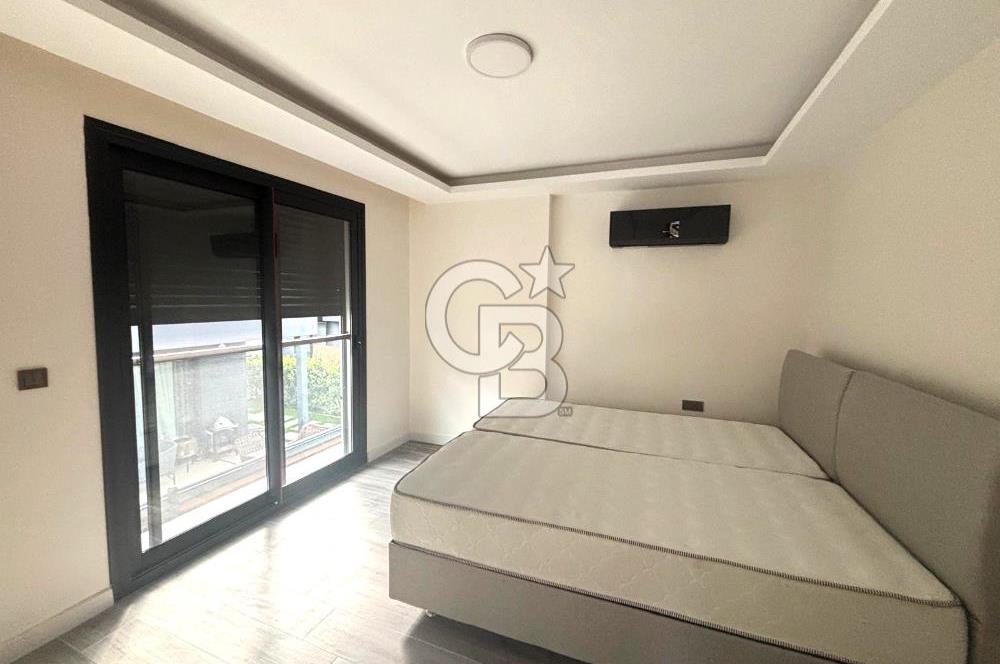 Urla Çeşmealtı Bölgesinde Satılık Yüzme Havuzlu Lüks Villa