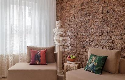 TOMTOM / BEYOĞLU MODERN MİMARİ 1+1 TERAS KULLANIMLI EŞYALI DAİRE