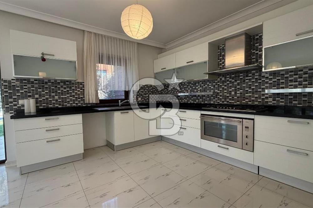 ÇAYYOLU ERGÖNÜL VİLLARINDA EN ŞEREFİYELİ 5+2 SATILIK KÖŞE VİLLA