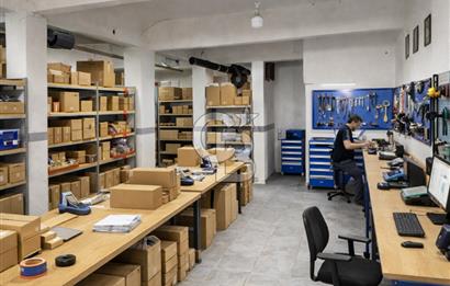 ARNAVUTKÖY ÇARDAKTEPEDE CADDEYE CEPHE 170M KİRALIK DEPO/ATÖLYE/İŞ YERİ