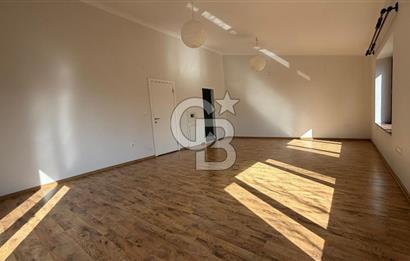 ÇAYYOLU ERGÖNÜL VİLLARINDA EN ŞEREFİYELİ 5+2 SATILIK KÖŞE VİLLA