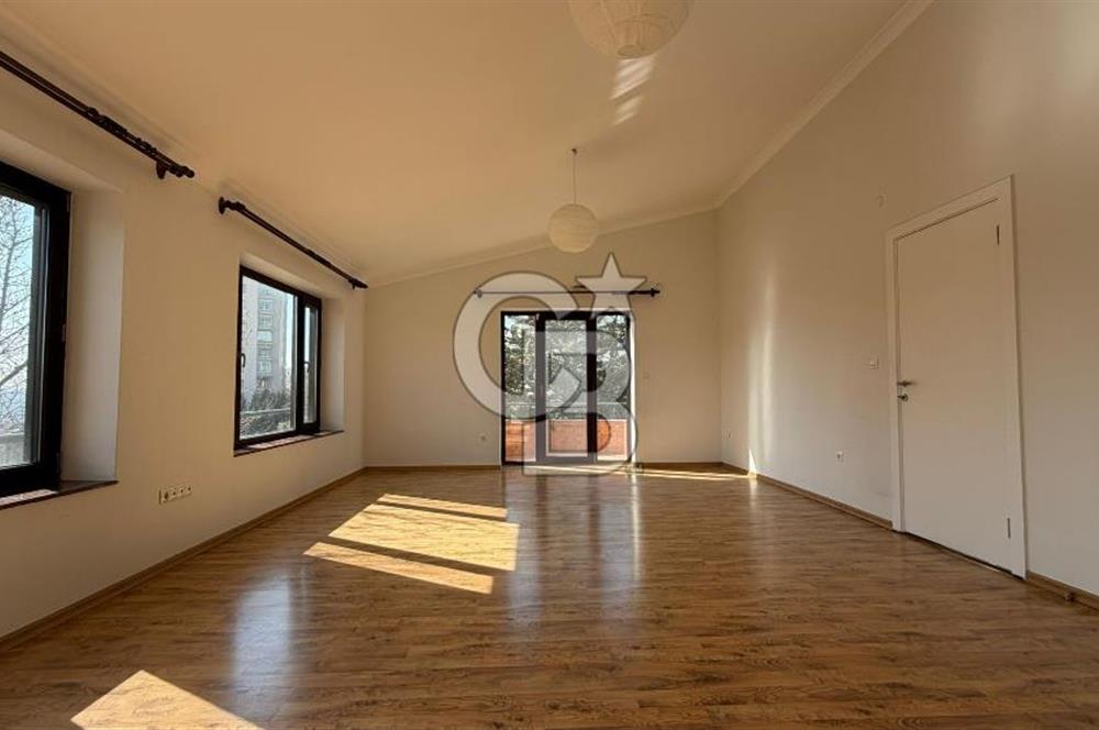 ÇAYYOLU ERGÖNÜL VİLLARINDA EN ŞEREFİYELİ 5+2 SATILIK KÖŞE VİLLA