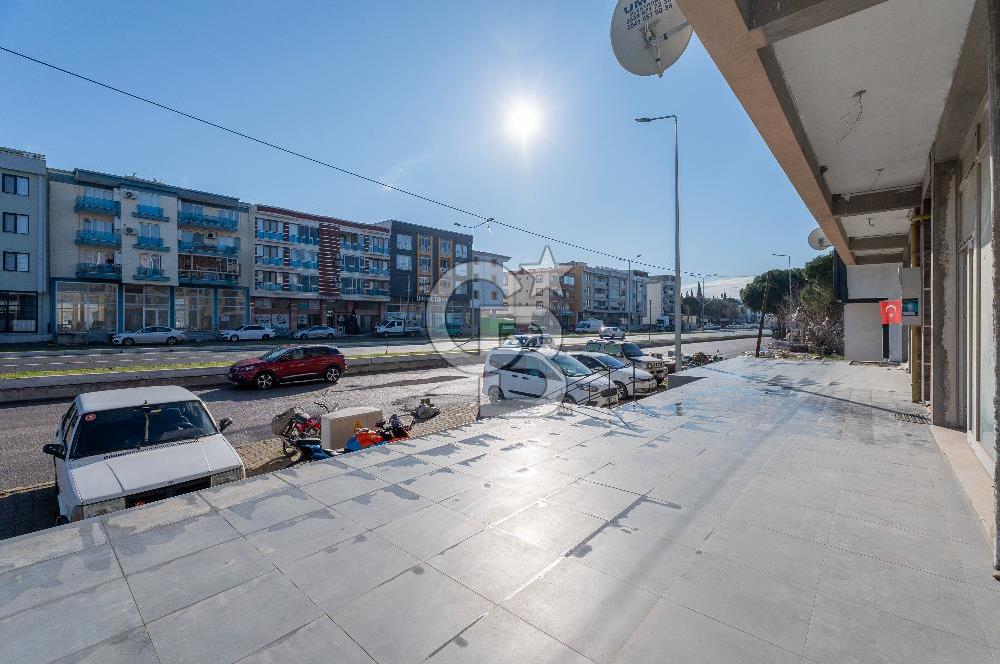 ALİAĞA YENİŞAKRAN ANA CADDE ÜZERİ KİRALIK DÜKKAN