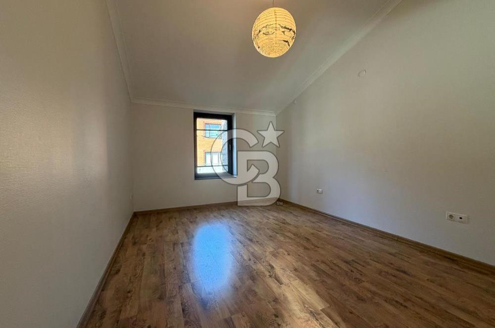 ÇAYYOLU ERGÖNÜL VİLLARINDA EN ŞEREFİYELİ 5+2 SATILIK KÖŞE VİLLA