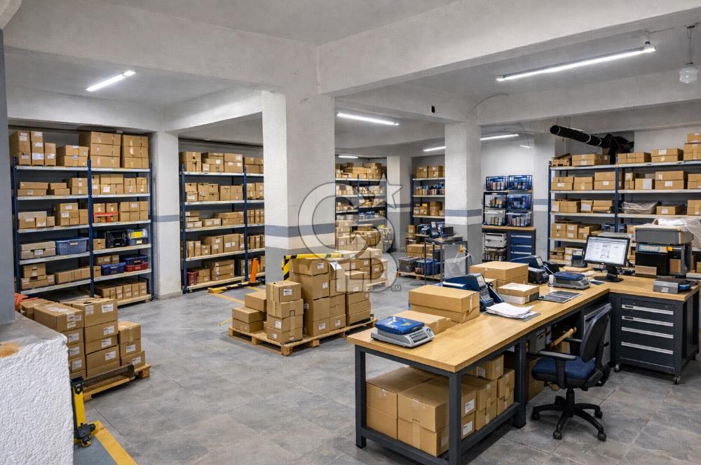 ARNAVUTKÖY ÇARDAKTEPEDE CADDEYE CEPHE 170M KİRALIK DEPO/ATÖLYE/İŞ YERİ