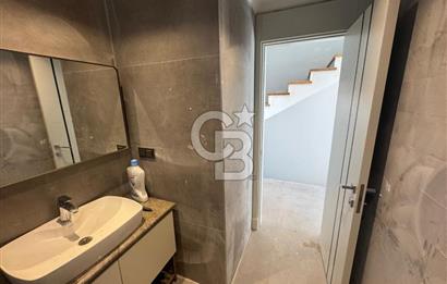 ZEKERİYAKÖYÜN KALBİNDE DOĞAYLA İÇ İÇE LÜKS BİR YAŞAM, 5+1 VİLLA - F1