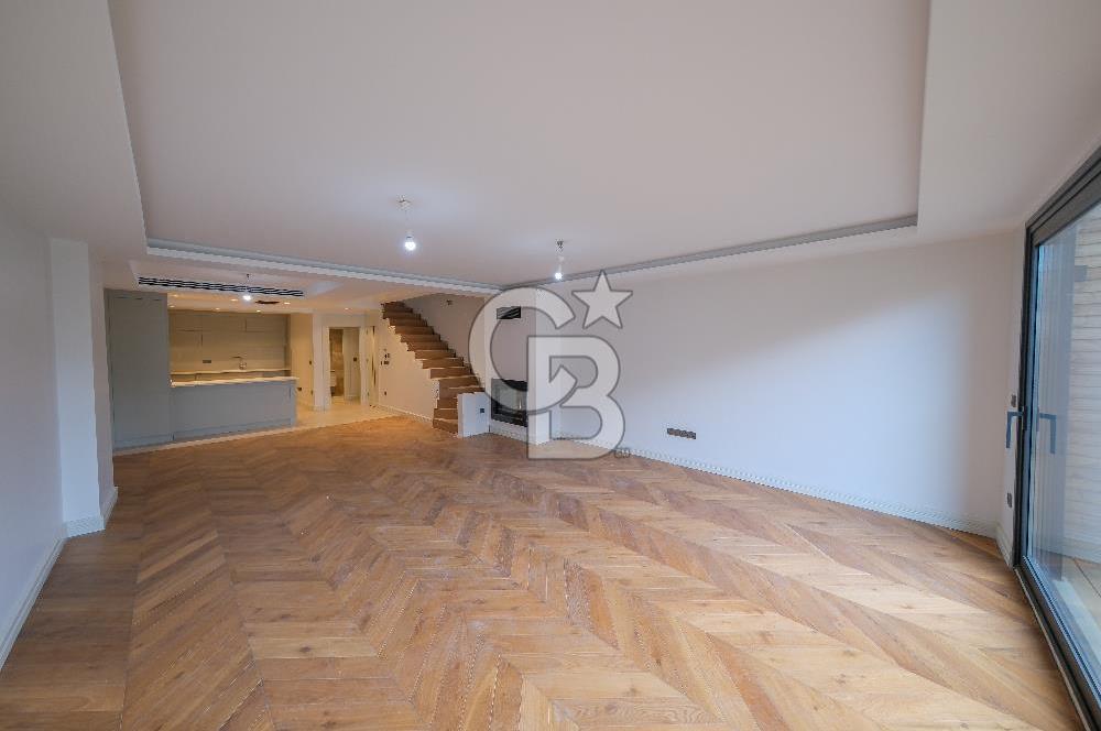 ZEKERİYAKÖYÜN KALBİNDE DOĞAYLA İÇ İÇE LÜKS BİR YAŞAM, 5+1 VİLLA - D2