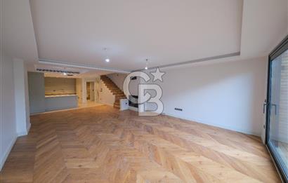 ZEKERİYAKÖYÜN KALBİNDE DOĞAYLA İÇ İÇE LÜKS BİR YAŞAM, 5+1 VİLLA - D2