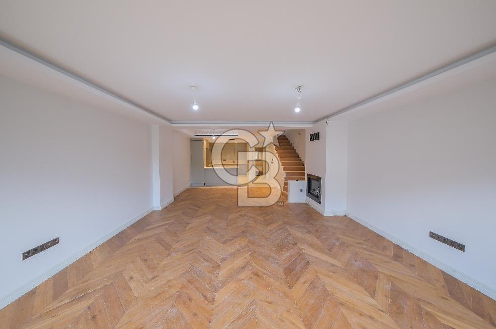 ZEKERİYAKÖYÜN KALBİNDE DOĞAYLA İÇ İÇE LÜKS BİR YAŞAM, 5+1 VİLLA - D2