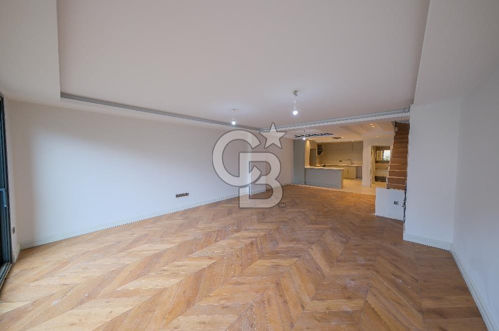 ZEKERİYAKÖYÜN KALBİNDE DOĞAYLA İÇ İÇE LÜKS BİR YAŞAM, 5+1 VİLLA - D2