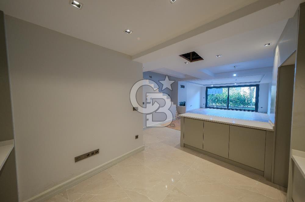 ZEKERİYAKÖYÜN KALBİNDE DOĞAYLA İÇ İÇE LÜKS BİR YAŞAM, 5+1 VİLLA - D2