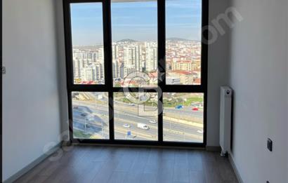 PENDİK KAVAKPINAR PERLA 34'DE MANZARALI 2+1 KİRALIK DAİRE