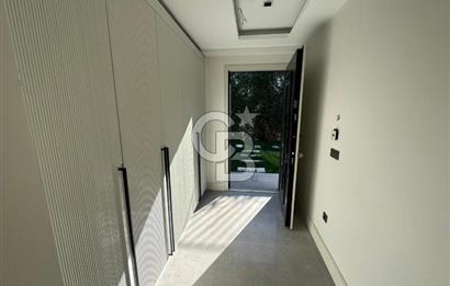 ZEKERİYAKÖYÜN KALBİNDE DOĞAYLA İÇ İÇE LÜKS BİR YAŞAM, 5+1 VİLLA - F1