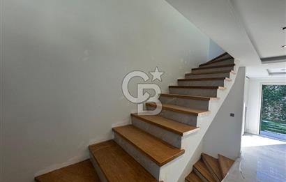 ZEKERİYAKÖYÜN KALBİNDE DOĞAYLA İÇ İÇE LÜKS BİR YAŞAM, 5+1 VİLLA - F1