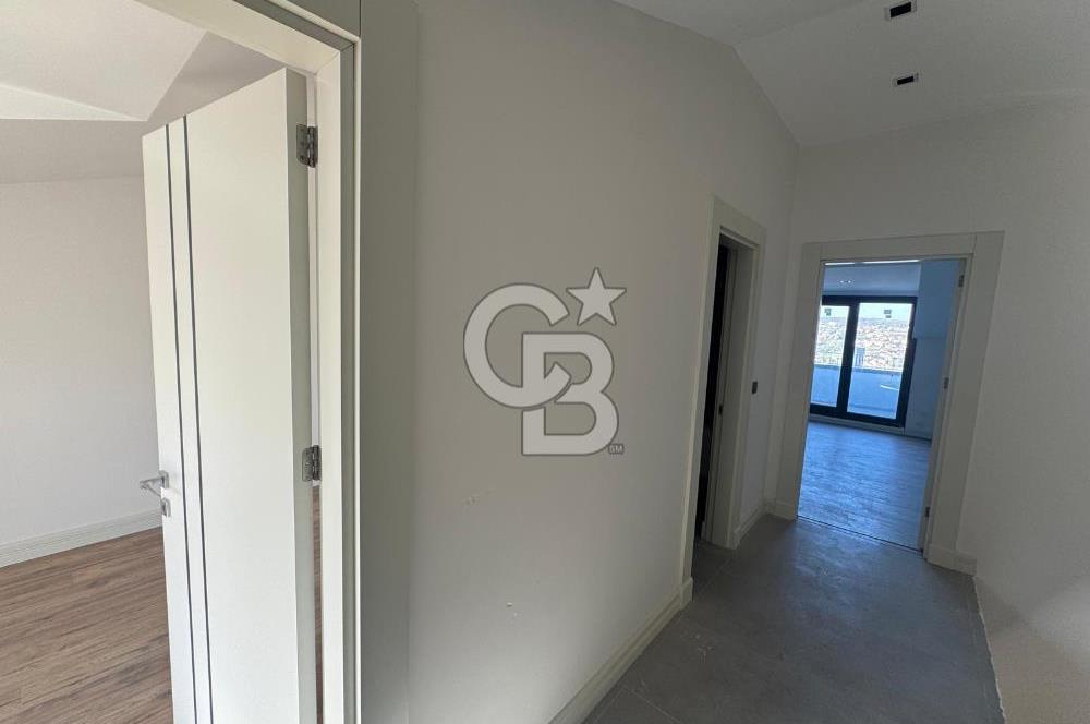 ZEKERİYAKÖYÜN KALBİNDE DOĞAYLA İÇ İÇE LÜKS BİR YAŞAM, 5+1 VİLLA - F1