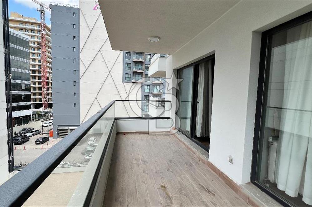 Parkyaşam Bornova Sitesi'nde 3+1 Havuz Cepheli Satılık Daire