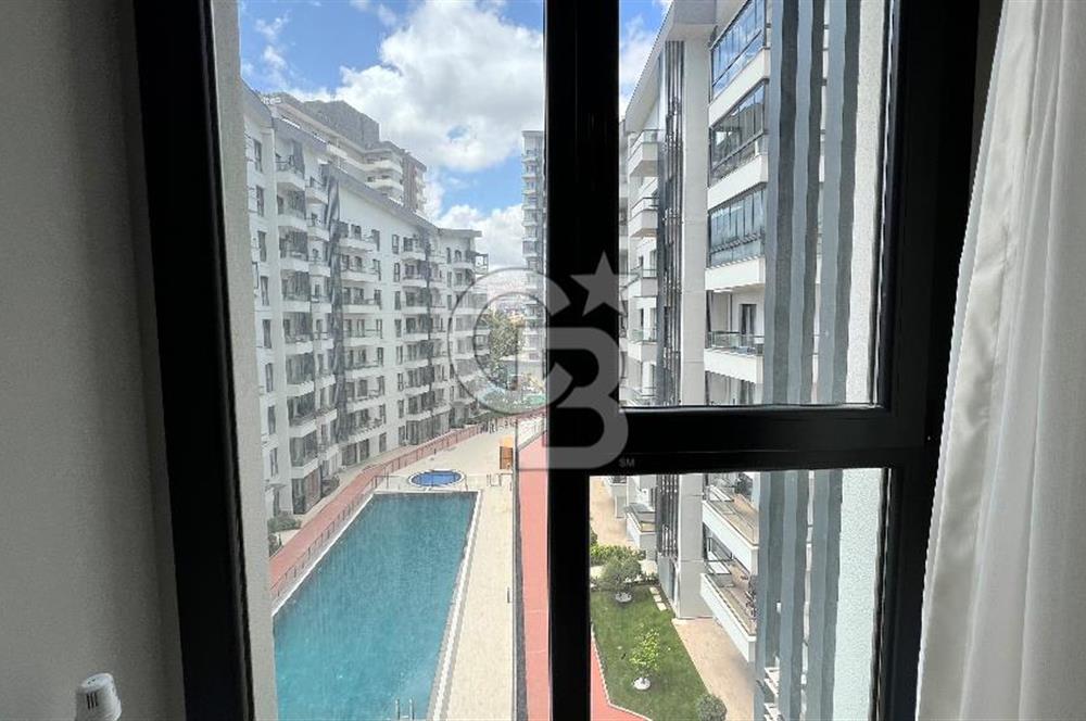 Parkyaşam Bornova Sitesi'nde 3+1 Havuz Cepheli Satılık Daire
