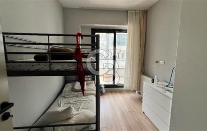 Parkyaşam Bornova Sitesi'nde 3+1 Havuz Cepheli Satılık Daire