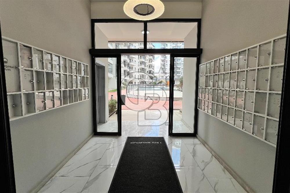 Parkyaşam Bornova Sitesi'nde 3+1 Havuz Cepheli Satılık Daire