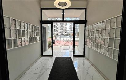 Parkyaşam Bornova Sitesi'nde 3+1 Havuz Cepheli Satılık Daire