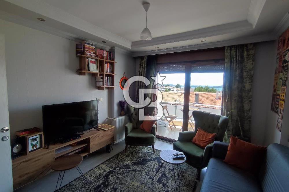 Ayvalık 150 Evler merkezi konumda doğalgazlı satılık 3+1 Daire 