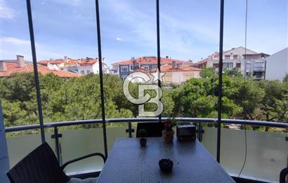 Ayvalık 150 Evler merkezi konumda doğalgazlı satılık 3+1 Daire 