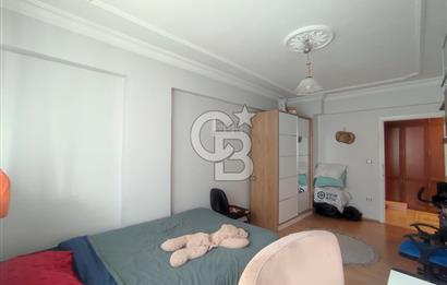 Ayvalık 150 Evler merkezi konumda doğalgazlı kiralık 3+1 daire 