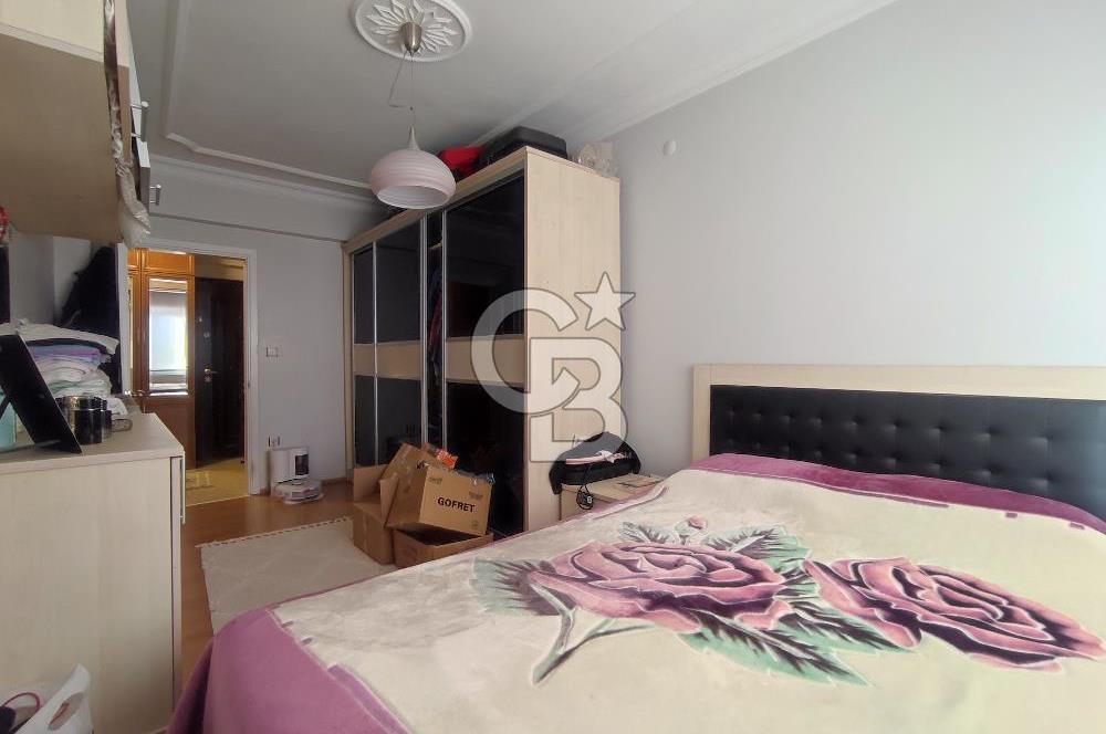 Ayvalık 150 Evler merkezi konumda doğalgazlı kiralık 3+1 daire 