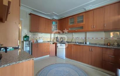 Ayvalık 150 Evler merkezi konumda doğalgazlı kiralık 3+1 daire 