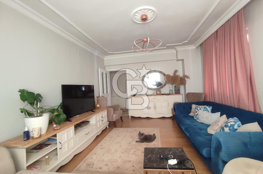 Ayvalık 150 Evler merkezi konumda doğalgazlı kiralık 3+1 daire 