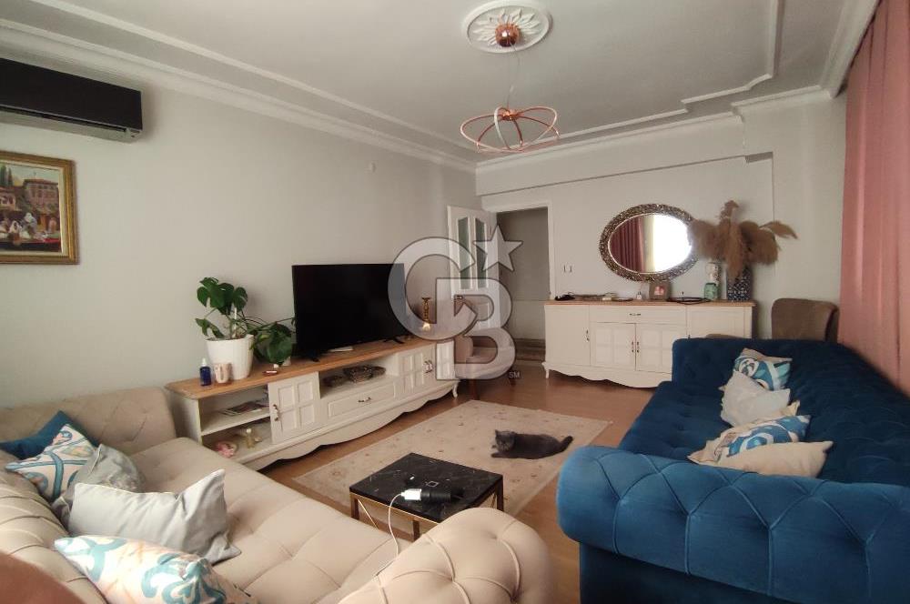 Ayvalık 150 Evler merkezi konumda doğalgazlı kiralık 3+1 daire 