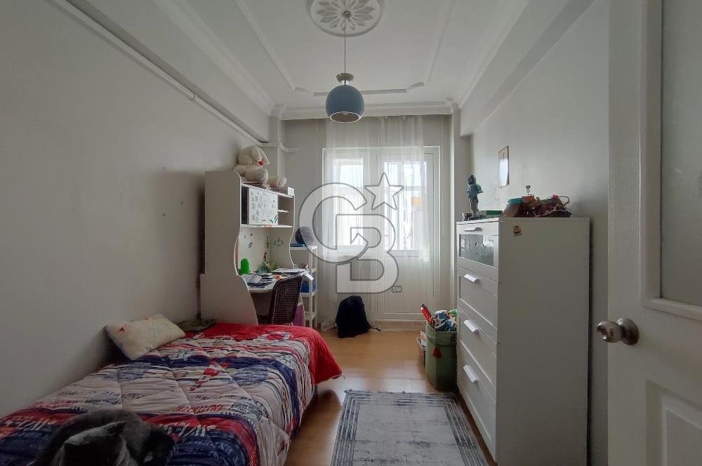 Ayvalık 150 Evler merkezi konumda doğalgazlı kiralık 3+1 daire 