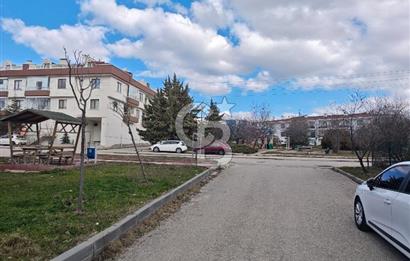 KIZILCAŞAR MERKEZDE OFİS VE İŞ YERİNE, KREDİYE UYGUN SATILIK 2+1