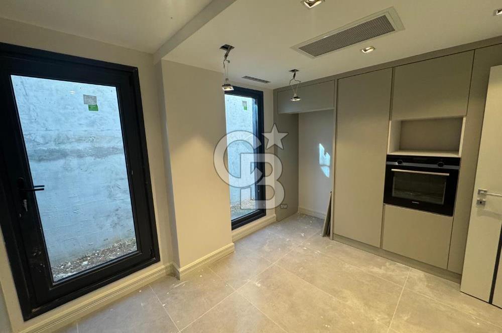 ZEKERİYAKÖYÜN KALBİNDE DOĞAYLA İÇ İÇE LÜKS BİR YAŞAM, 5+1 VİLLA - F1