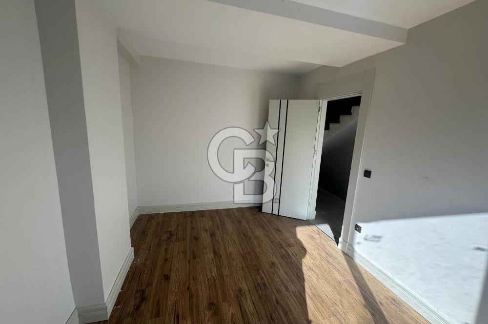 ZEKERİYAKÖYÜN KALBİNDE DOĞAYLA İÇ İÇE LÜKS BİR YAŞAM, 5+1 VİLLA - F1