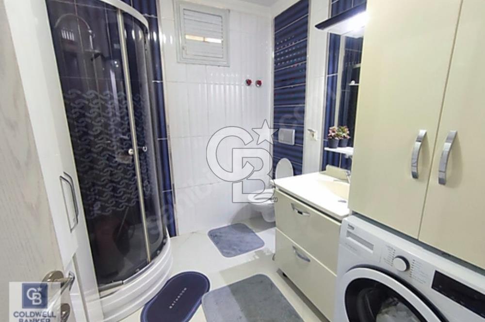 Ayvalık 150 Evler merkezi konumda doğalgazlı satılık 3+1 Daire 